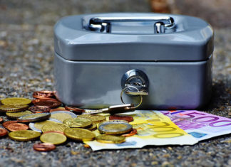 Czy istnieje obowiązek posiadania kasy fiskalne jw sklepie internetowym?