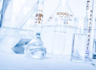 Ile lat jest chemia w liceum?