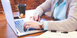 Jak rozpocząć pracę w mediach?