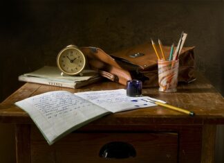 Ile lat w szkole średniej jest hit?