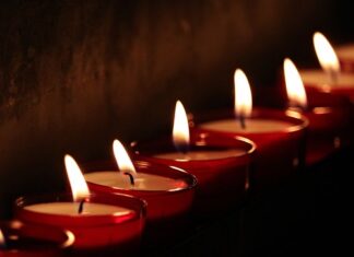 Co przyciąga uwagę w internecie? Co przyciąga uwagę w internecie?